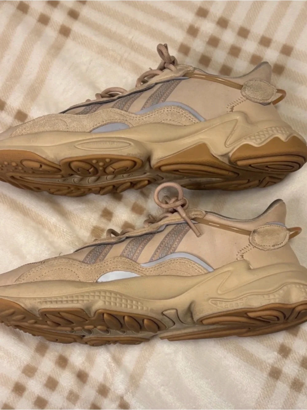 Adidas Ozweego Pale Nude EE6462